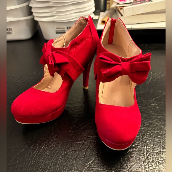 Red velvet heels with bow - Picture 1 of 6